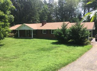 411 Lightner Ave, Lewisburg, WV 24901
