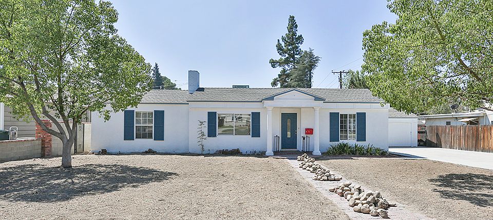 1st image of 761 Bernard Way
