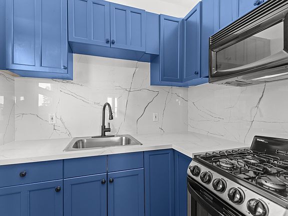 5th image of 3105 5th Ave APT 19