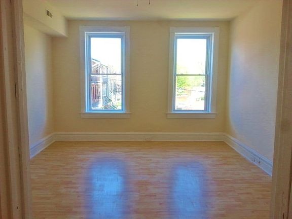 2nd image of 3418 Miami St #A