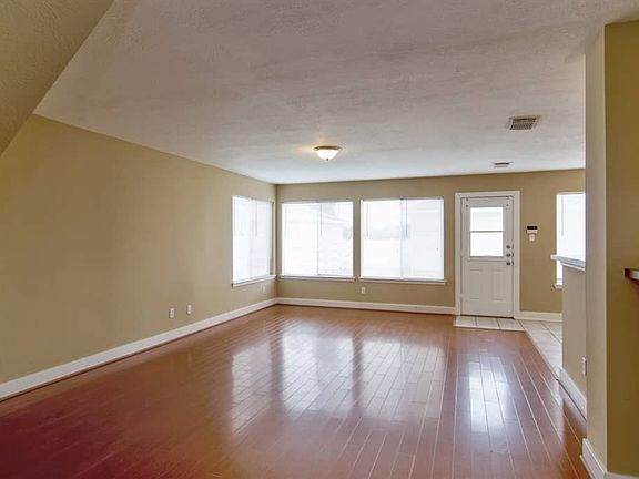 5th image of 18704 Atasca Oaks Dr