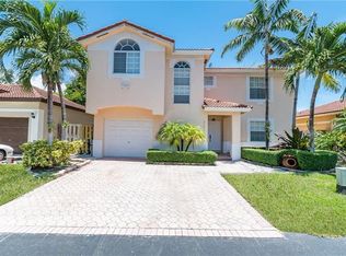 21511 SW 90th Ave, Cutler Bay, FL 33189