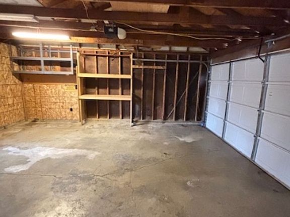 4th image of 705 Roselyn Dr