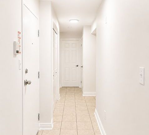 3rd image of 208 Centre St S #201