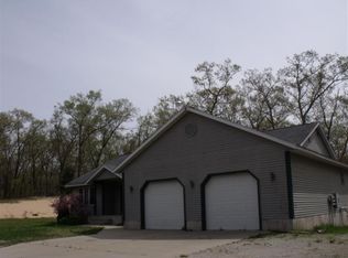 5290 Putnam Rd, Muskegon, MI 49445