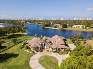 455 Ridge Dr, Naples, FL 34108