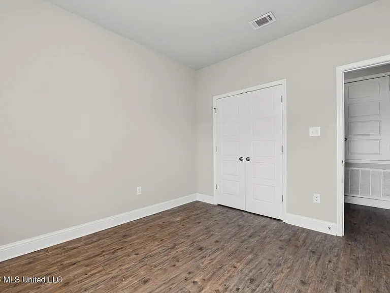 14894 Calcutta Dr — Photo 19