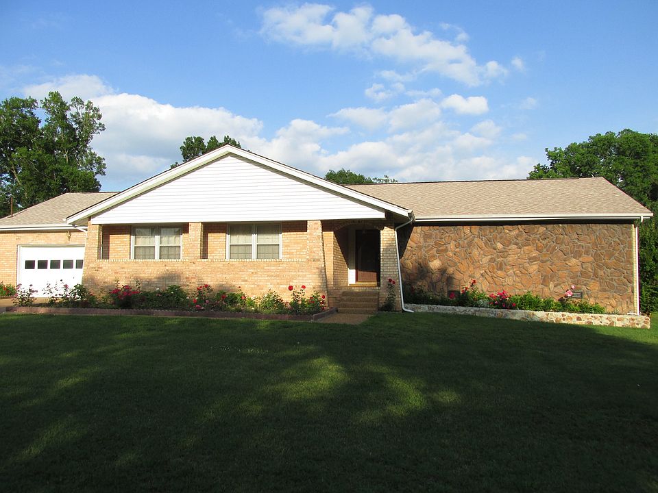 1st image of 604 Lake Terrace Dr