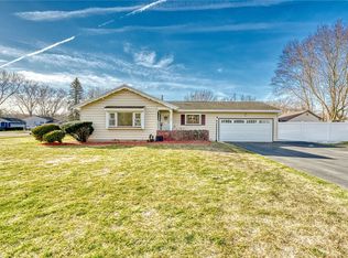 104 Mariposa Dr, Rochester, NY 14624