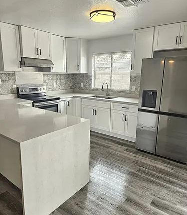 4th image of 12917 W Willow Ave