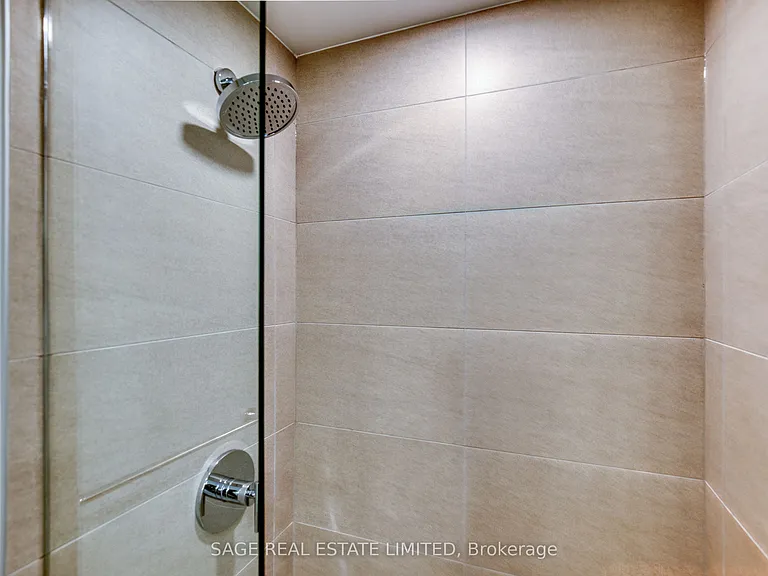 35 Parliament St #2812 — Photo 4