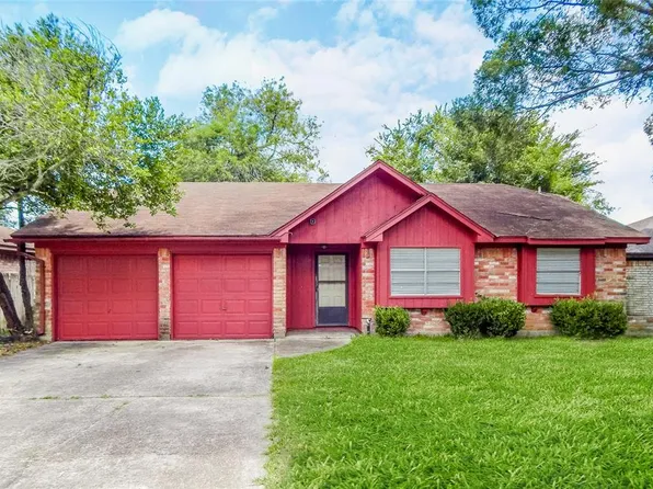 209 E Willwood Dr, Willis, TX 77378