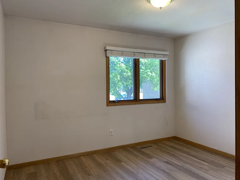 2325 Northbrook Dr — Photo 11