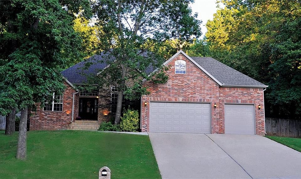 1st image of 203 Tunbridge Dr