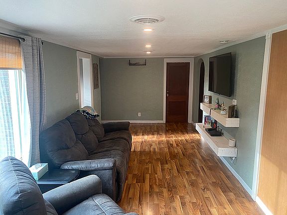 3rd image of 1505 N Canal St