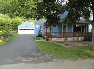 50 Centennial St, Clinton, MA 01510