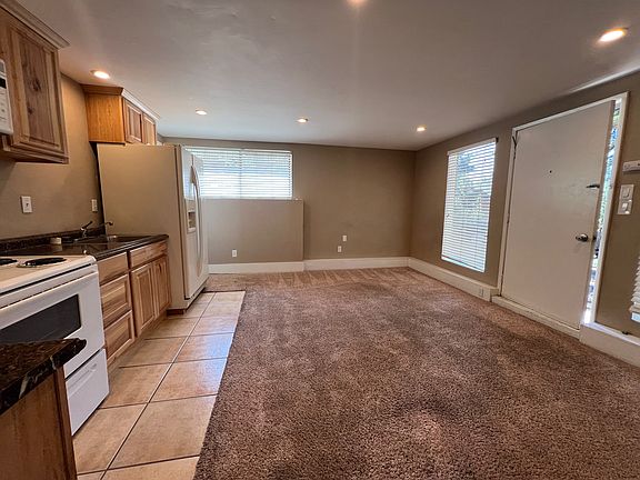 Living Room/Kitchen
