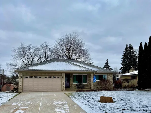 11310 N Crestline Dr, Washington, MI 48095