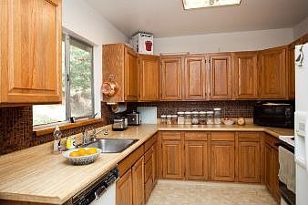 Kitchen :: 522 Midvale Way