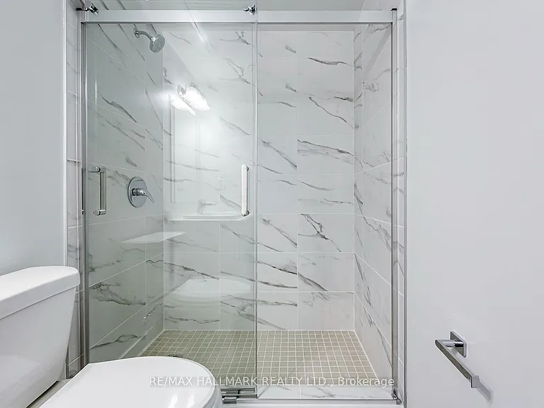 41 Danforth Rd #211 — Photo 24