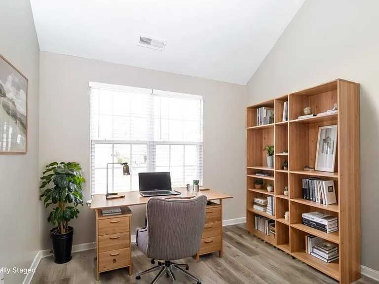 3307 Reid Brook Ln — Photo 15