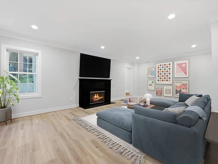 3517 Rodman St NW — Photo 44