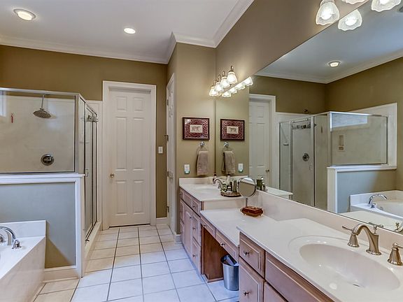 5th image of 1956 Arden Walk Ln