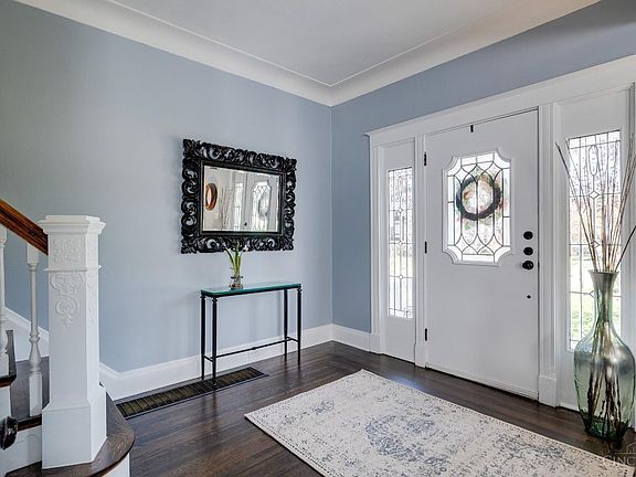 4th image of 3767 Hyde Park Ave
