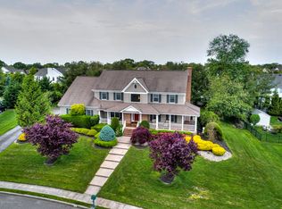 3 Windsor Ln, Ocean, NJ 07712