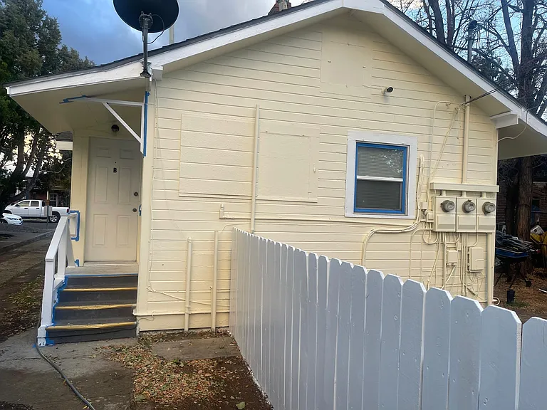 934 F St #B — Photo 10