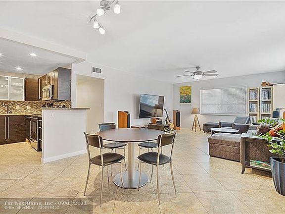 3rd image of 1950 N Andrews Ave APT 117D