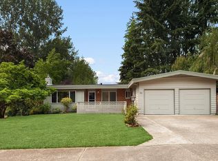 53 151st Pl SE, Bellevue, WA 98007