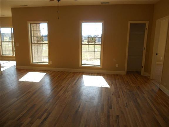 2nd image of 43 Victoria Park Lot 43