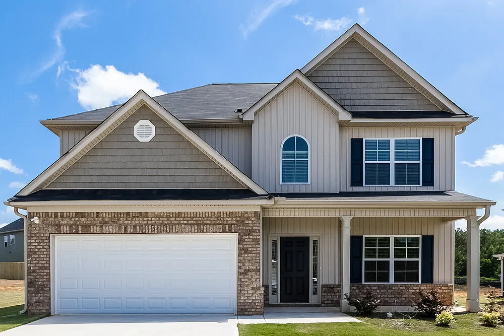 4 bed, 3.0 bath, 2550 sqft, $3,220 — Photo 1