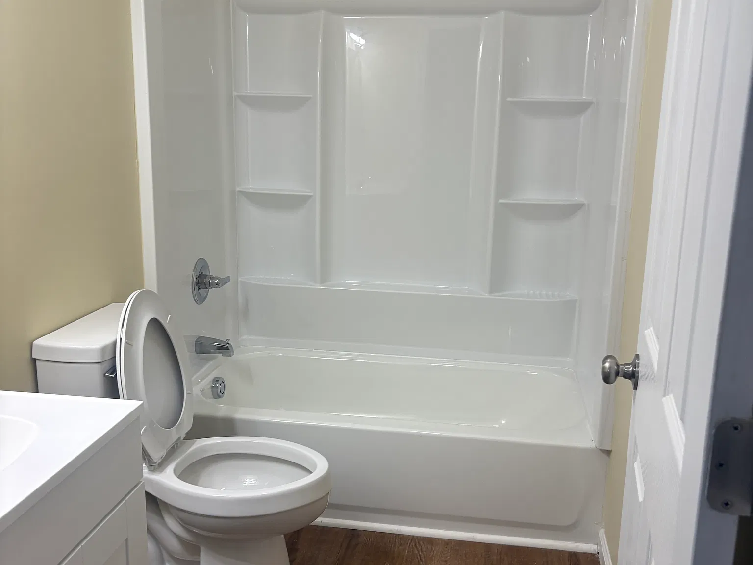 2 bed, 780 sqft, $950 — Photo 4