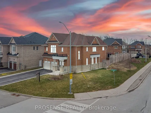 2 Timbercove Rd, Brampton, ON L6Y 0W9