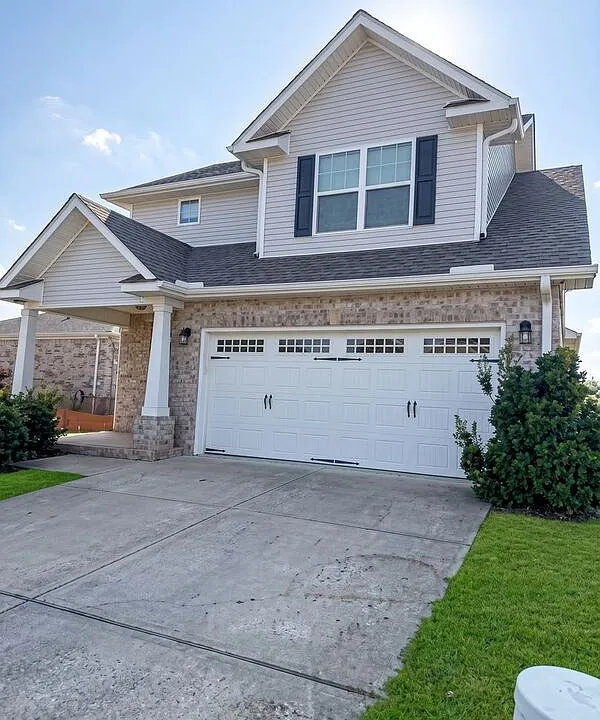 102 Daymark Dr
