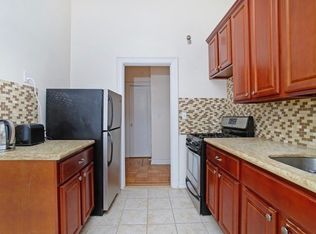 77 7th Ave #1D, Brooklyn, NY 11217
