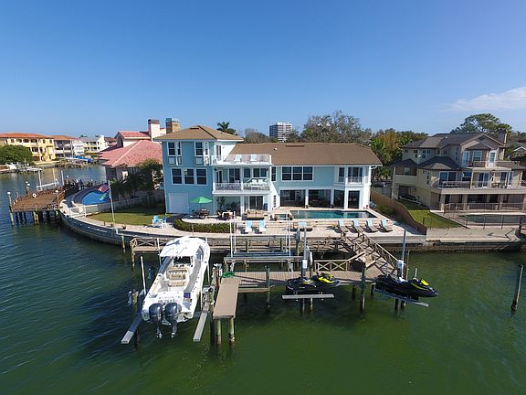 3rd image of 2873 Seabreeze Dr S