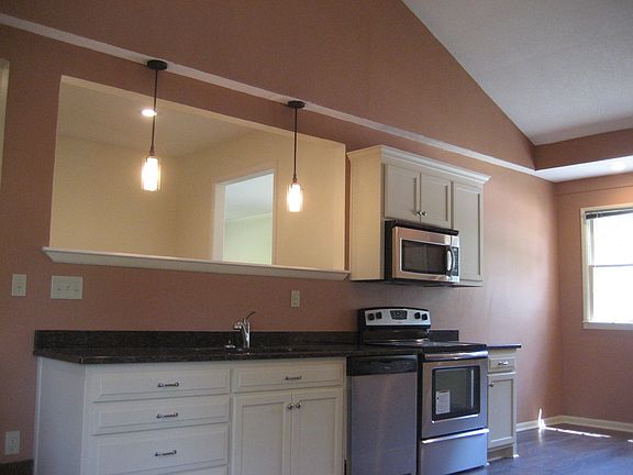 5th image of 8701 W 93rd Ter