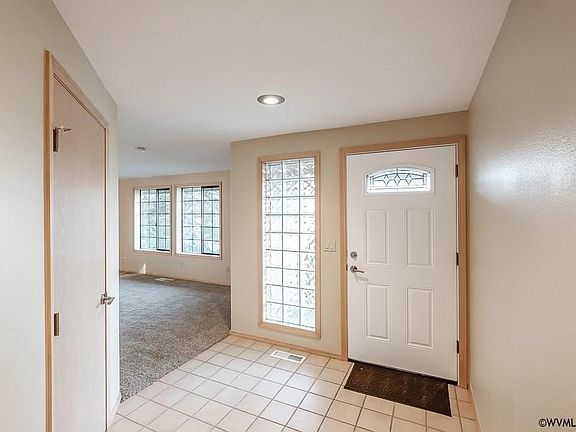 3rd image of 1618 Westhaven Ave NW