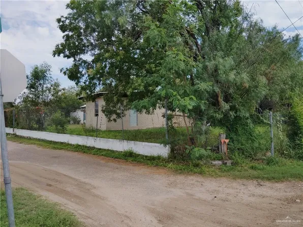900 Garza Ave, La Joya, TX 78560