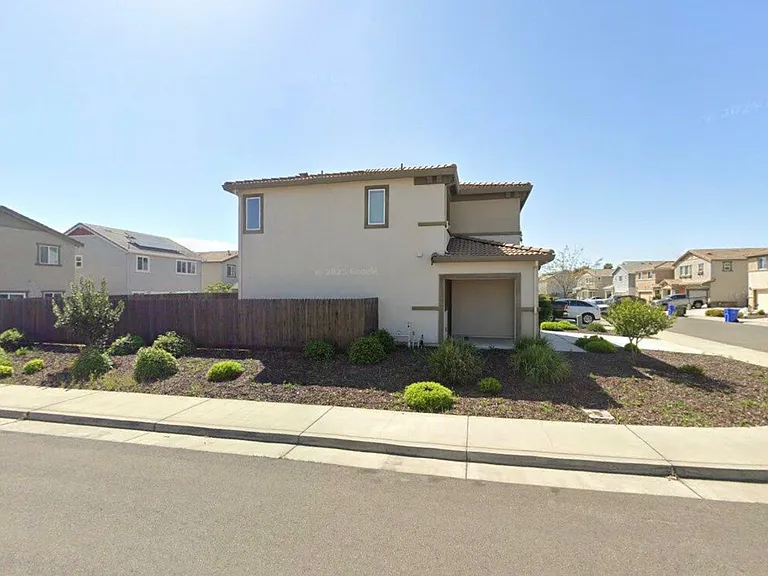 8221 Kossum Way — Photo 1