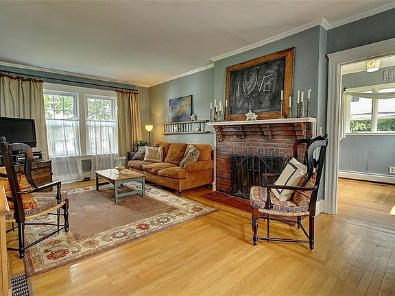 5th image of 108 Marbury Ave