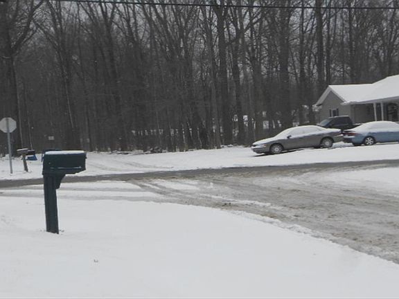4th image of 773 Oakwood Ave