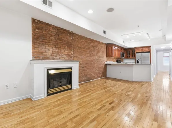 221 Willow Avenue image 1 of 21