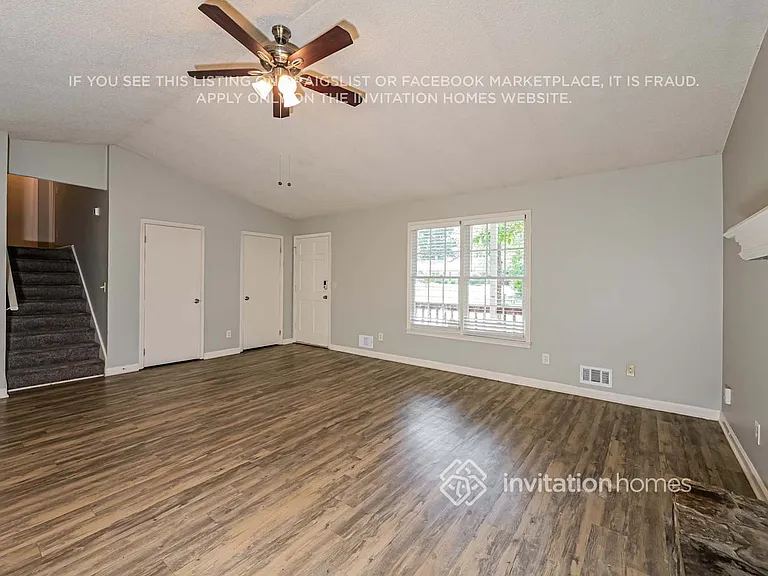 2390 Hinton Rd — Photo 5