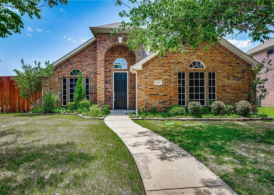 1st image of 1809 Andress Dr