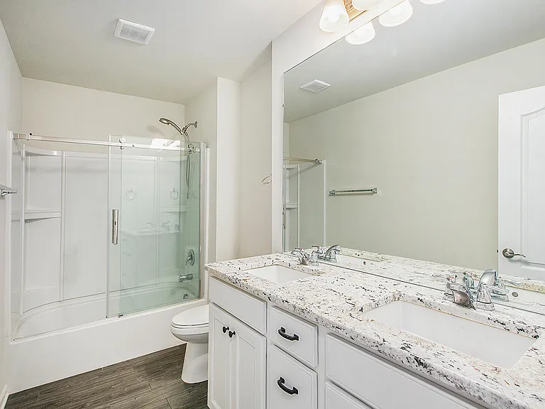 2895 Dillon Dr — Photo 32