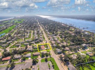 591 N Halifax Dr, Ormond Beach, FL 32176